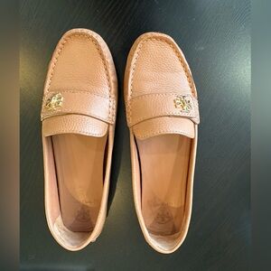 Tory Burch Kira Driver Camel Tumble Leather Driving Flat Moccasin US 8